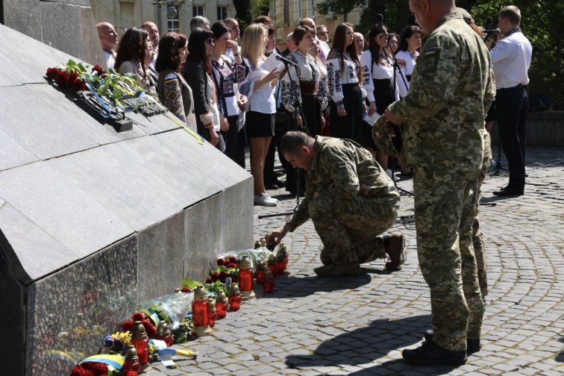 У Львові вшанували пам’ять жертв політичних репресій – 01