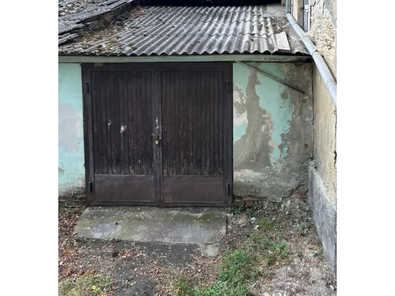 Гараж, який продали на аукціоні