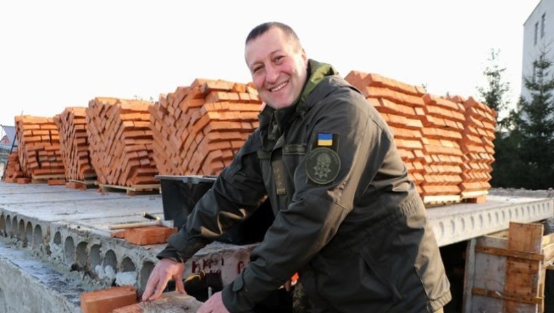 На Львівщині екскомандира частини підозрюють у 2,6 млн грн збитків на закупівлі армійських ліжок – 01