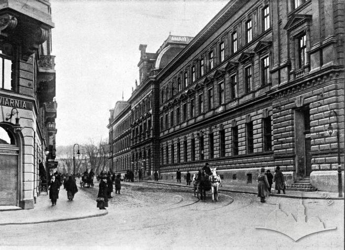 Фрагмент будинку Головної пошти у 1914-1915 роках. Фото: Центр міської історії