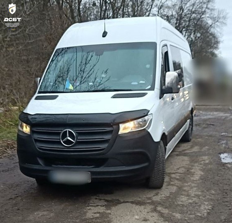 На нелегальних перевізників склали три протоколи на Львівщині – 01