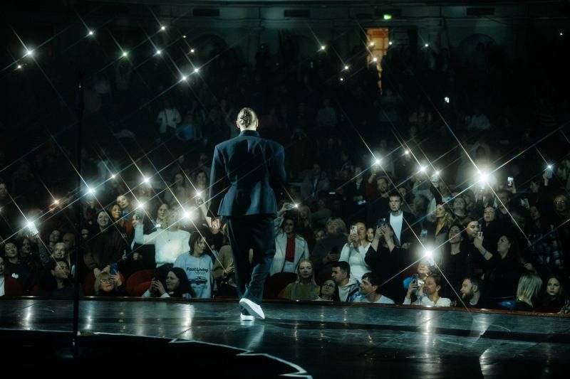 CHEEV 30 січня з великим концертом виступить у Львові: «Це буде вечір-краса і вечір-феєрія!» – 02