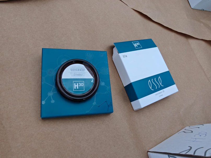 У Шегинях виявили контрабанду косметики відомого південноафриканського бренду – 01