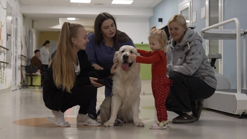 У Львові з’явився перший пес-терапевт, який допомагає маленьким пацієнтам – 02