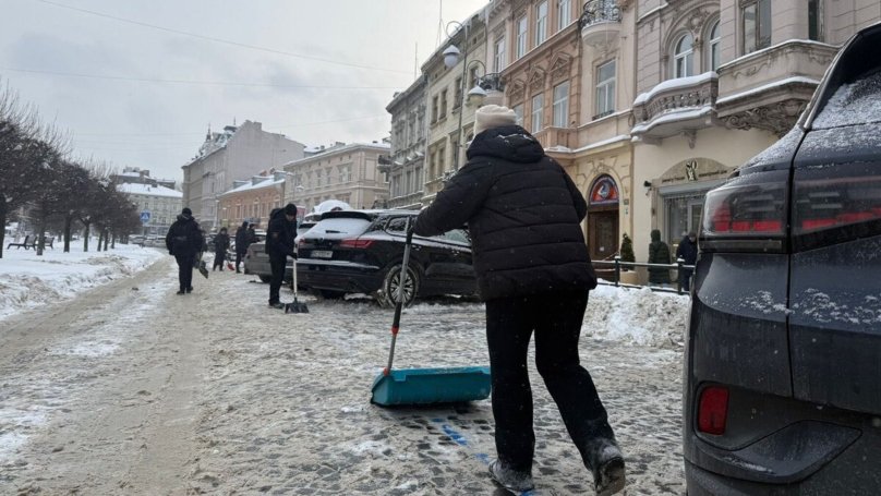 Стоянка на проспекті Шевченка у Львові