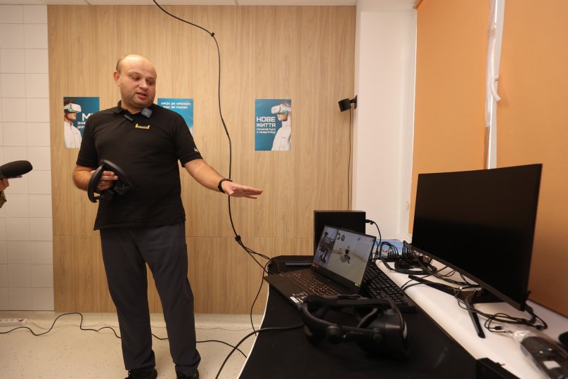 У Львові встановили перший VR-тренажер для боротьби з фантомним болем – 02