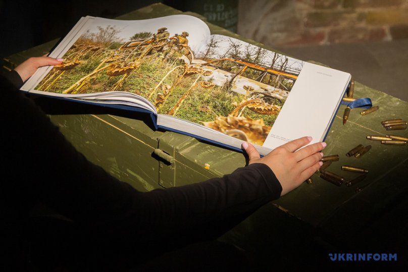 Фото з книги «Командири перемоги»
