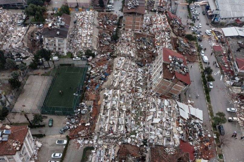 Тисяча загиблих та зруйновані вщент міста: у Туреччині стався найбільший за 84 роки землетрус – 01