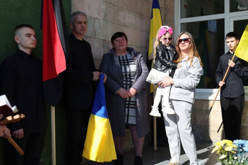 У школі на Дрогобиччині відкрили меморіальну дошку загиблому добровольцю – 02