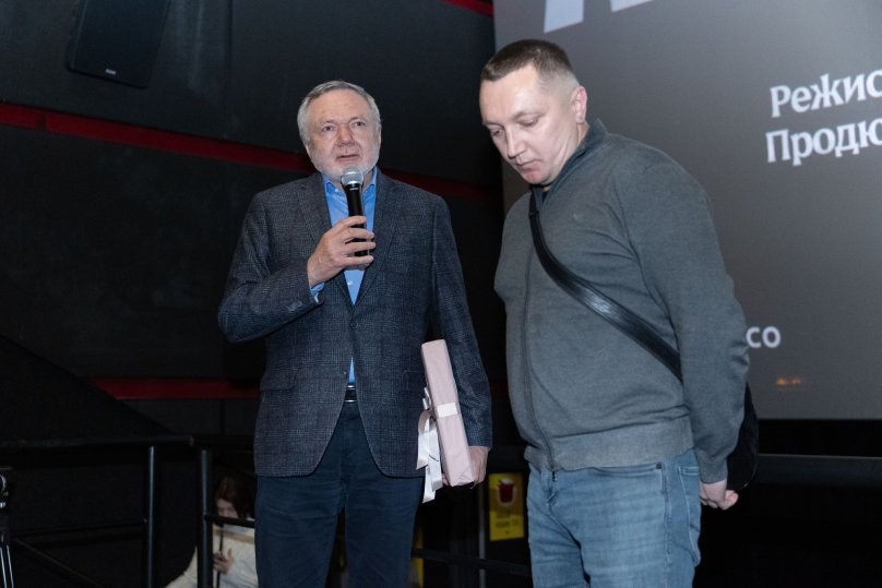 Львівські кінотеатри розпочинають показ стрічки про військового Тараса “Хаммера” Бобанича – 02