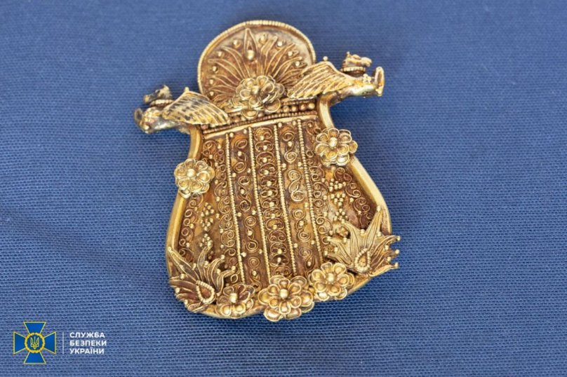 В Іспанії у злодіїв вилучили золоті прикраси VIII-IV ст. до н.е., викрадені в Україні (ФОТО) – 04