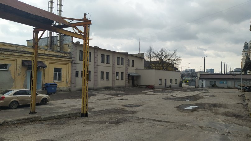 Власник АТБ відмовився оплачувати 2,85 млрд грн за будівлю “Укрпошти” у Львові – 01