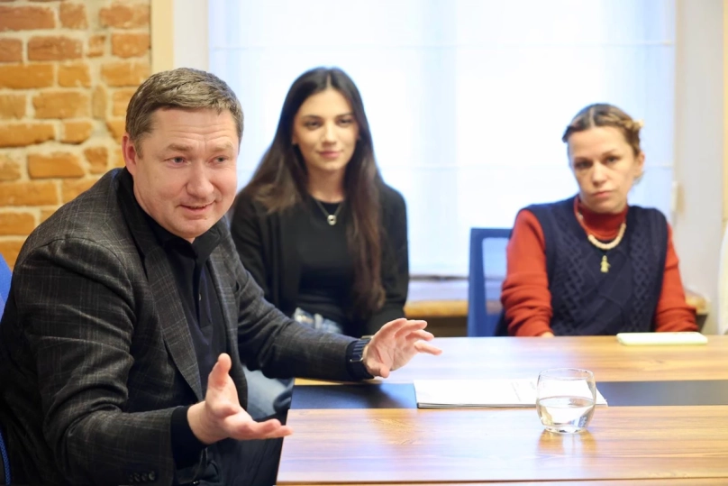 Майже 3000 звернень за рік: як працює безбар’єрний Офіс підтримки родин військових у Львові – 03