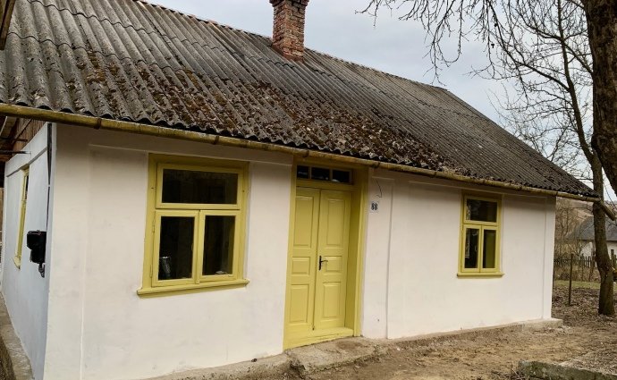 Львів’янка реставрує та продає старі сільські будиночки: відновлена хатина коштує 4-14 тис. дол – 01