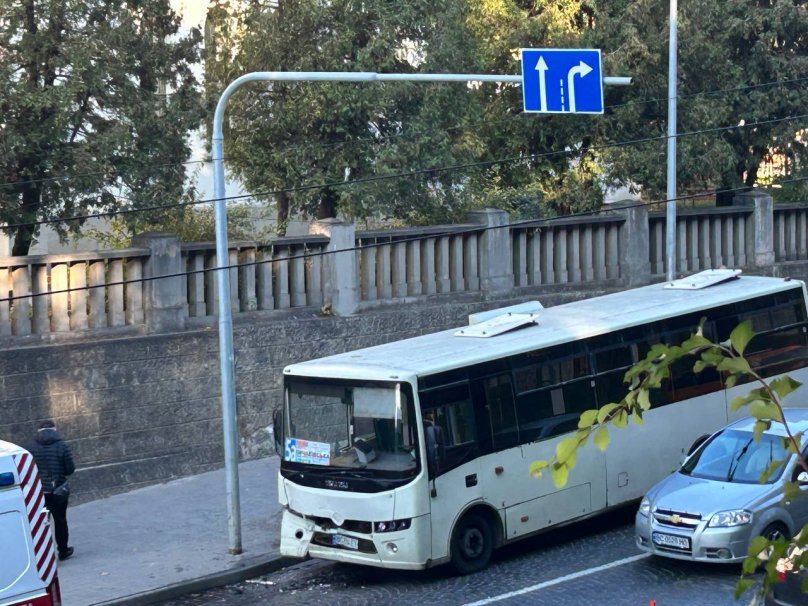 Автобус після ДТП