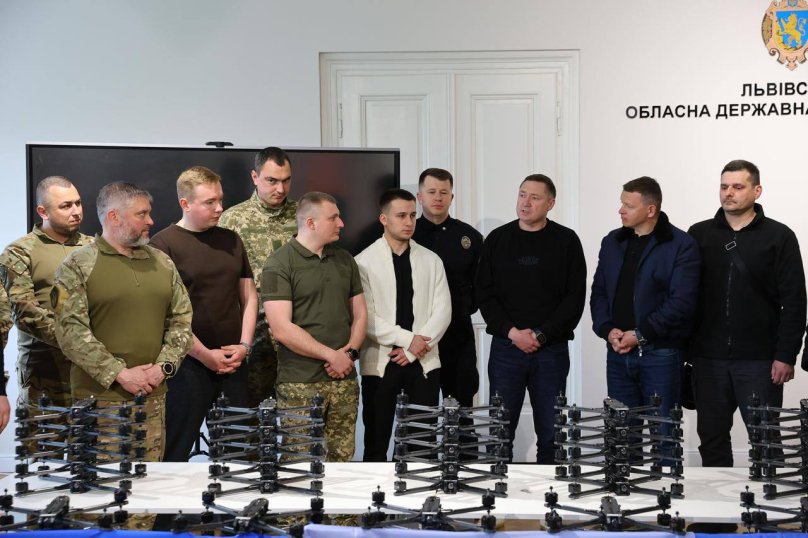 Передача дронів у Львівській ОВА