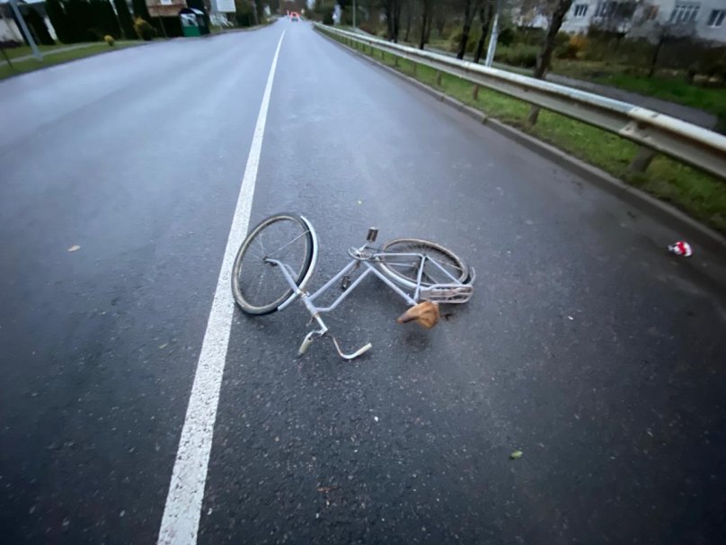 На Стрийщині автомобіль збив 50-річну жінку на пішохідному переході – 01