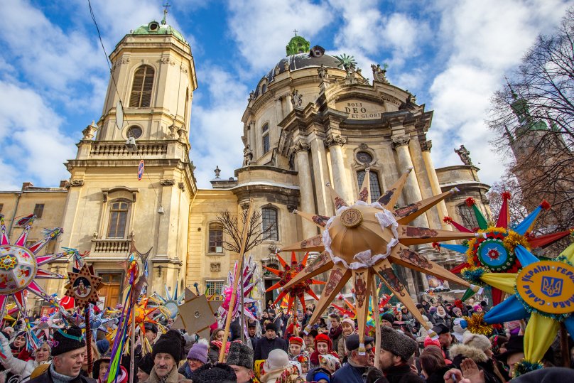 Різдво в Україні 2025: усе про дату, Святвечір і традиції – 01