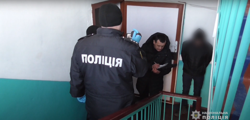 Затримання підозрюваного у вбивстві військового на Одещині. Фото: Нацполіція