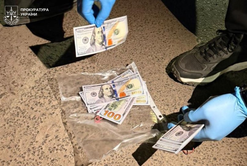 Фото з місця затримання