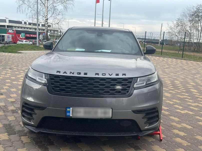 Вкрадений Land Rover, який затримали львівські прикордонники