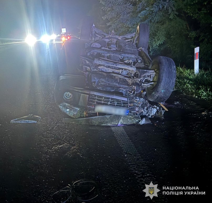 Водійка Mitsubishi в'їхала у підводу на Золочівщині: загинула жінка – 01