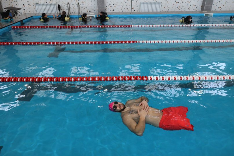 У Львові відкрили басейн зі спеціальним ліфтом для людей на кріслах колісних – 05