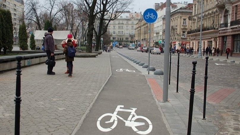 Велодоріжка у центрі Львова