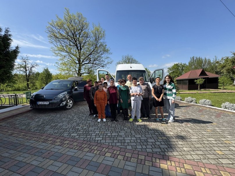 Інтернат на Львівщині отримав авто завдяки заповіту благодійниці зі США – 01