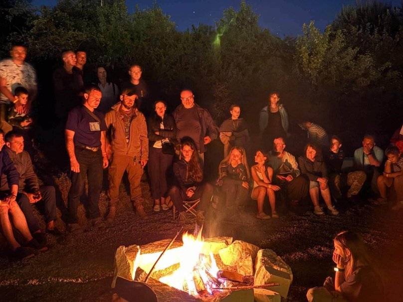 У заповіднику на Львівщині створили меморіал загиблим захисникам у формі ватри – 01