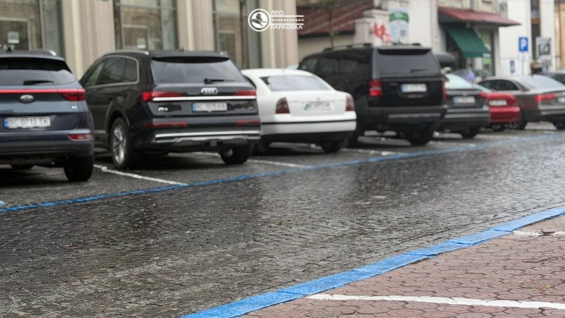 У центрі Львова відкрили новий платний паркінг – 01