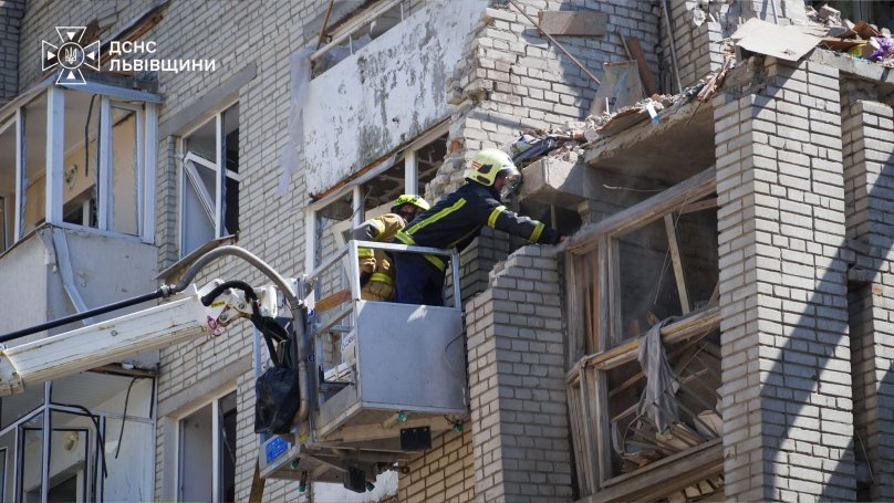 Козицький повідомив, що у Львові завершили рятувальну операцію після ракетного удару – 01