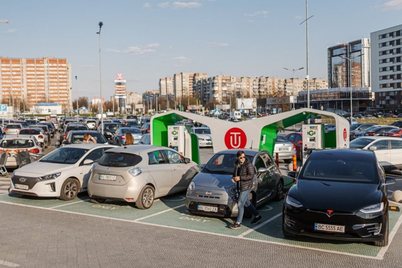 У Львові обрали 17 нових локацій для зарядних станцій електромобілів – 01