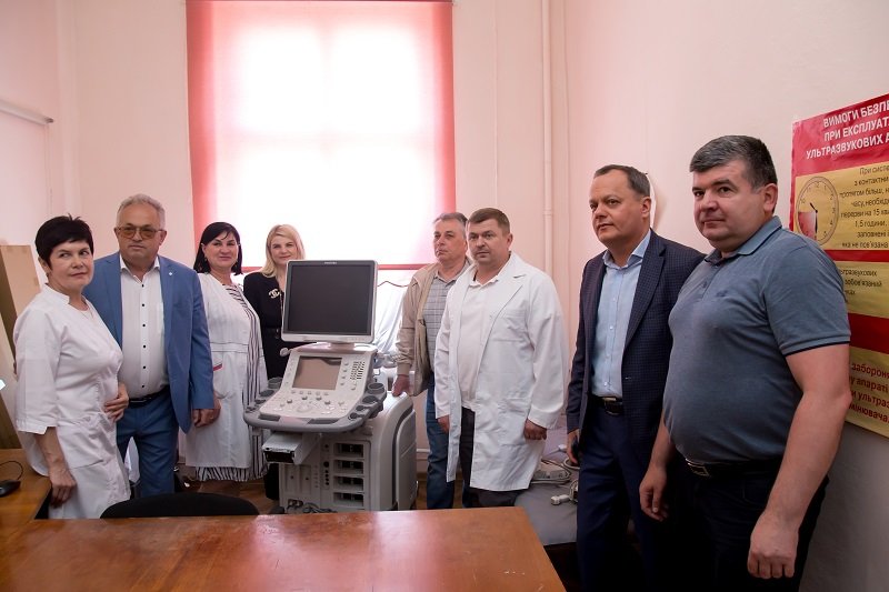 Старосамбірська районна лікарня отримали сучасний УЗД апарат від Благодійного Фонду сім`ї Доскіч – 01