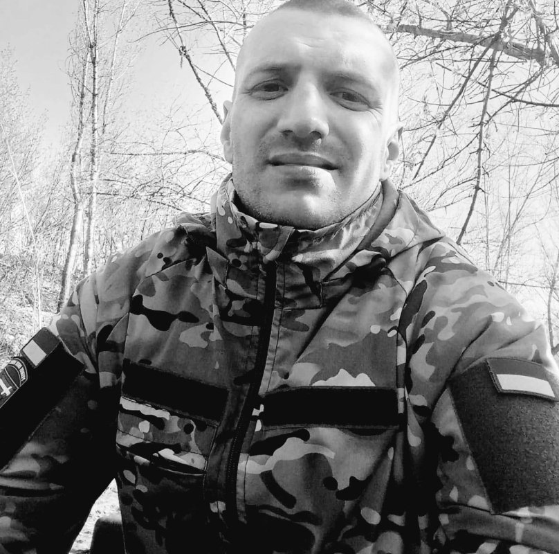 На Львівщині 8 жовтня попрощаються з загиблими військовими: імена – 05