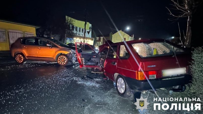 Внаслідок ДТП у Сколе постраждали двоє водіїв – 01