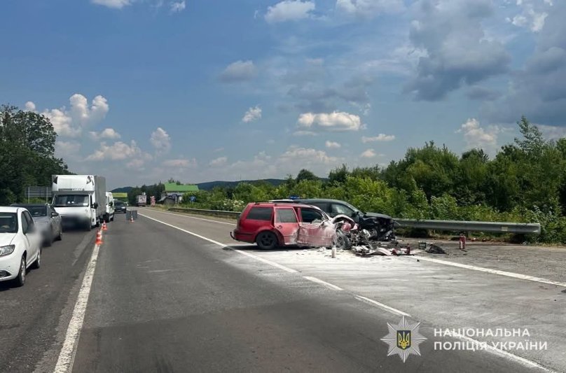 На Стрийщині через аварію з потерпілими ускладнено рух трасою Київ — Чоп – 01