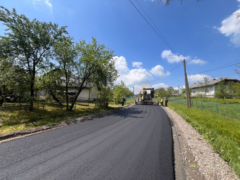 Відремонтована дорога Снятинка — Рихтичі