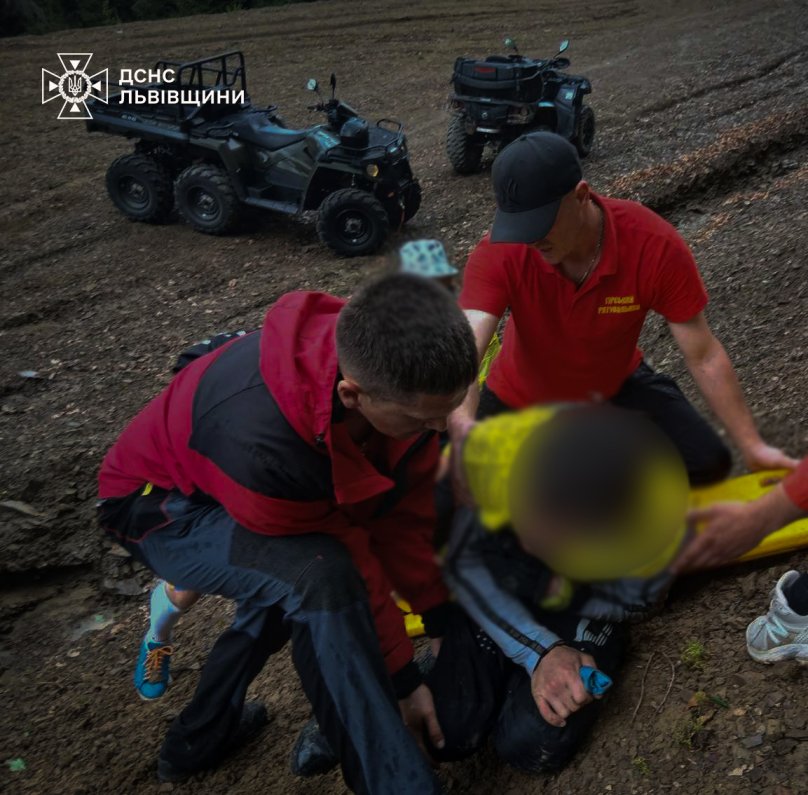 Велосипедист травмувався під час спуску з гори на Львівщині