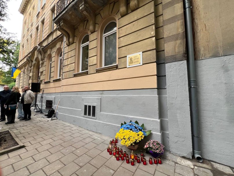 У Львові відкрили меморіальну табличку нардепу Андрію Парубію – 02