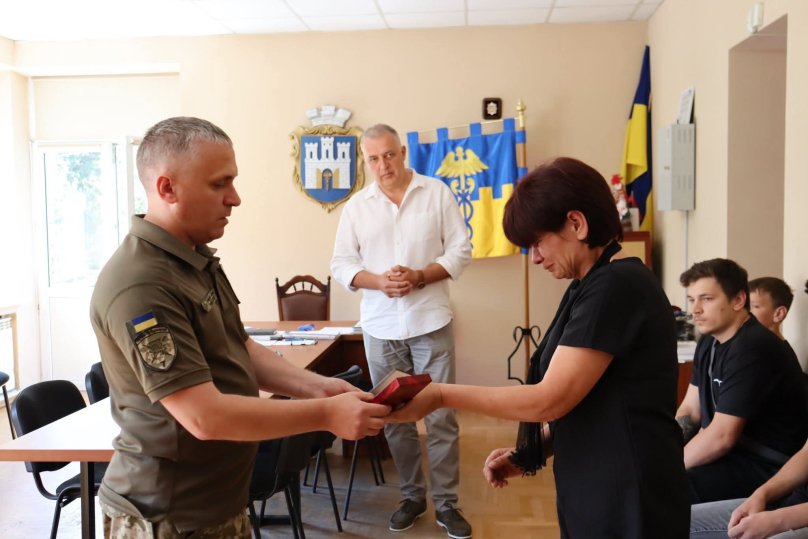 22-річного захисника з Львівщини посмертно нагородили медаллю «За військову службу Україні» – 02