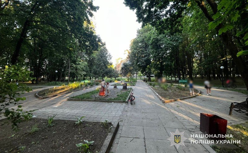 Фото поліції з місця наїзду