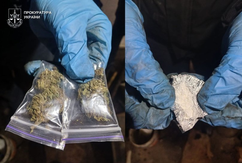 Фото з обшуків