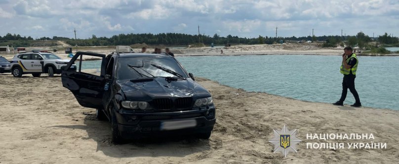 В затонулому авто на Ясниському карʼєрі загинув 41-річний чоловік – 01