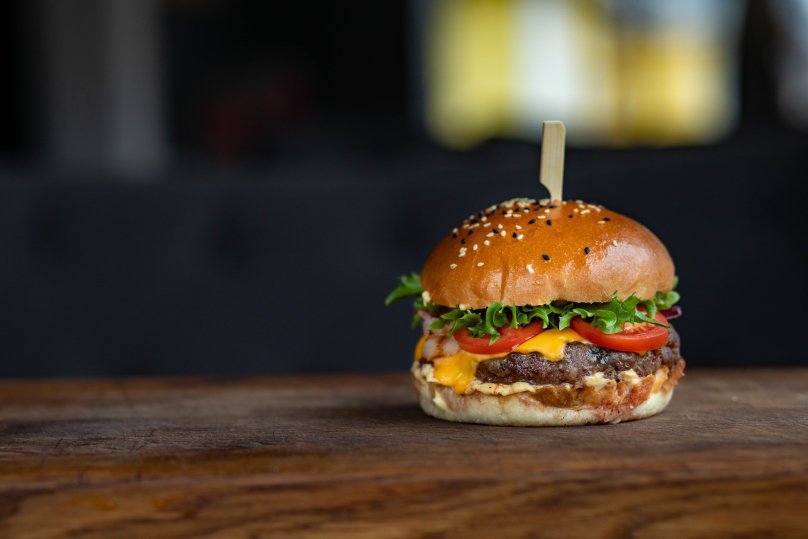 Гамбургер. Фото: Pexel