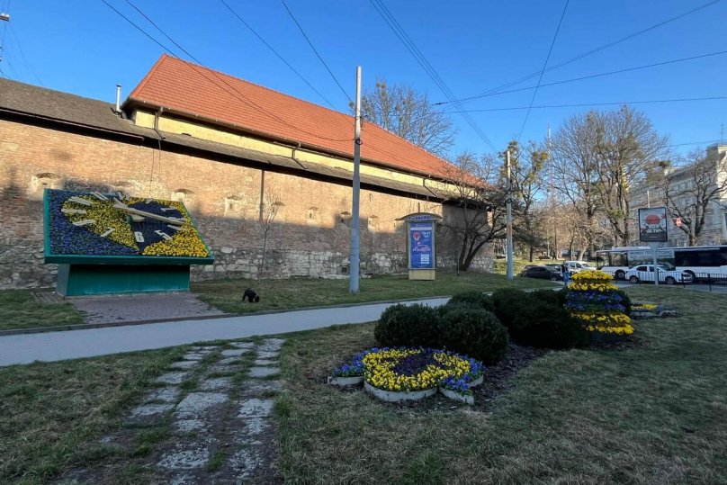 Квітковий годинник