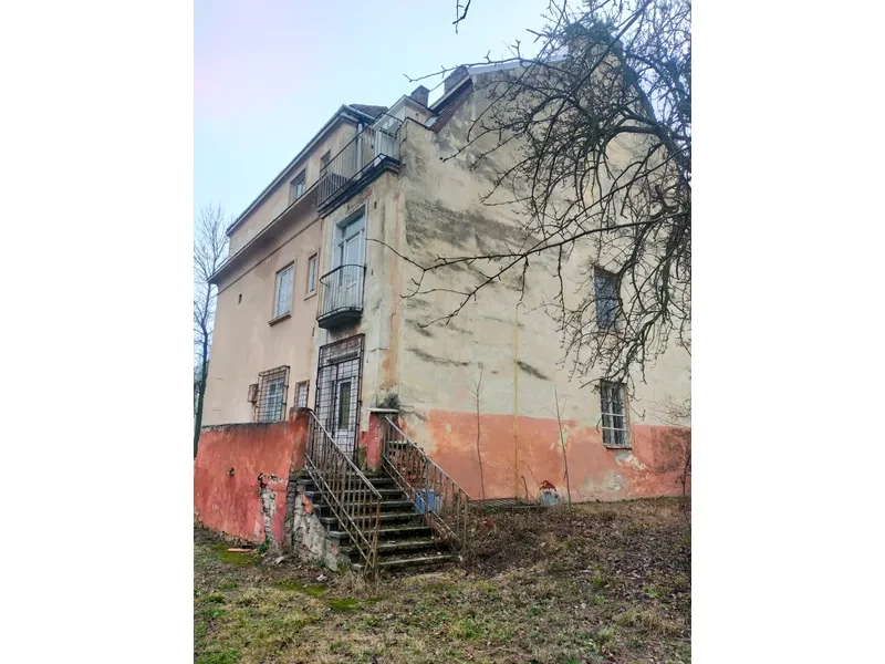 У Львові будівлю колишньої онкополіклініки продали з аукціону за 65 млн грн – 01