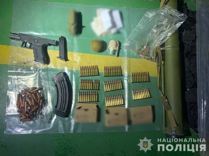 Поліція затримала учасників озброєної злочинної організації, які нападали на криптовалютників – 03