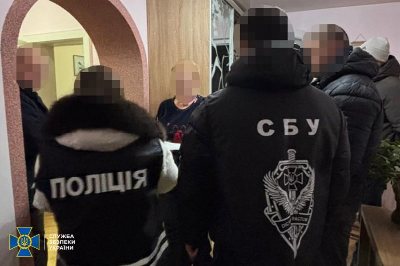 Правоохоронці викрили медиків Пустомитівської лікарні у підробці документів для ухилянтів – 01