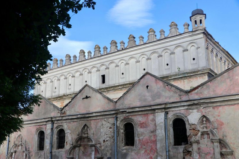 Жовківська синагога — одна з найбільших у Європі оборонних споруд у стилі ренесансу